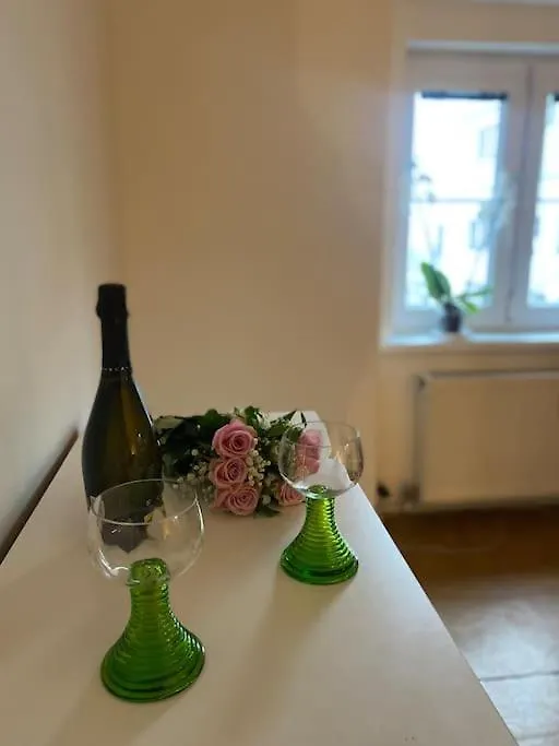 Flat In The House & Dog Friendly Apartment Prague