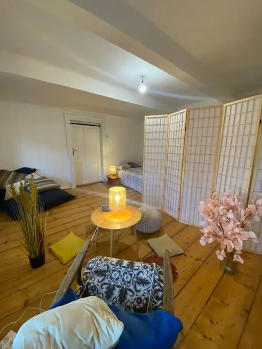 Flat In The House & Dog Friendly Apartment Prague