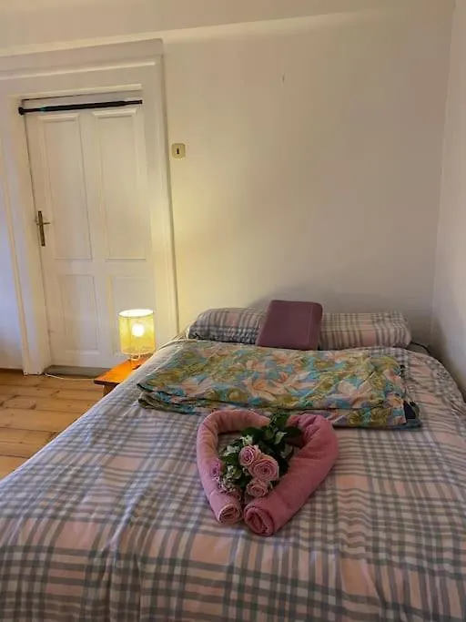 Flat In The House & Dog Friendly Apartment Prague