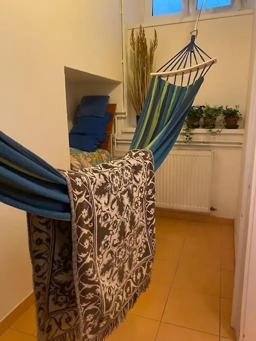 Flat In The House & Dog Friendly Apartment Prague