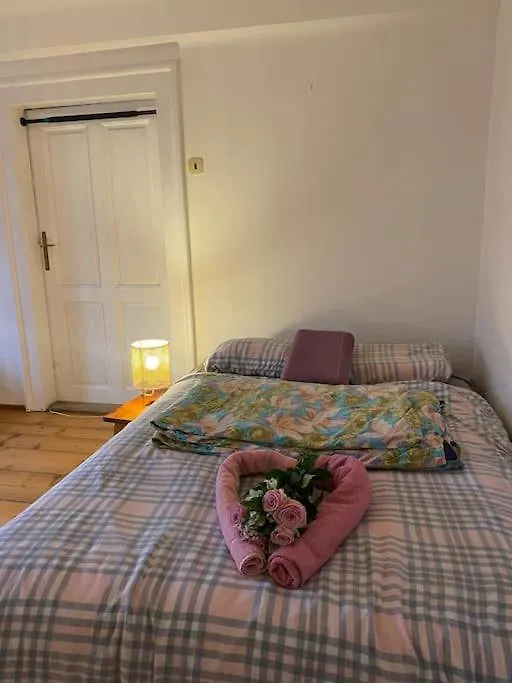 Flat In The House & Dog Friendly Apartment Prague